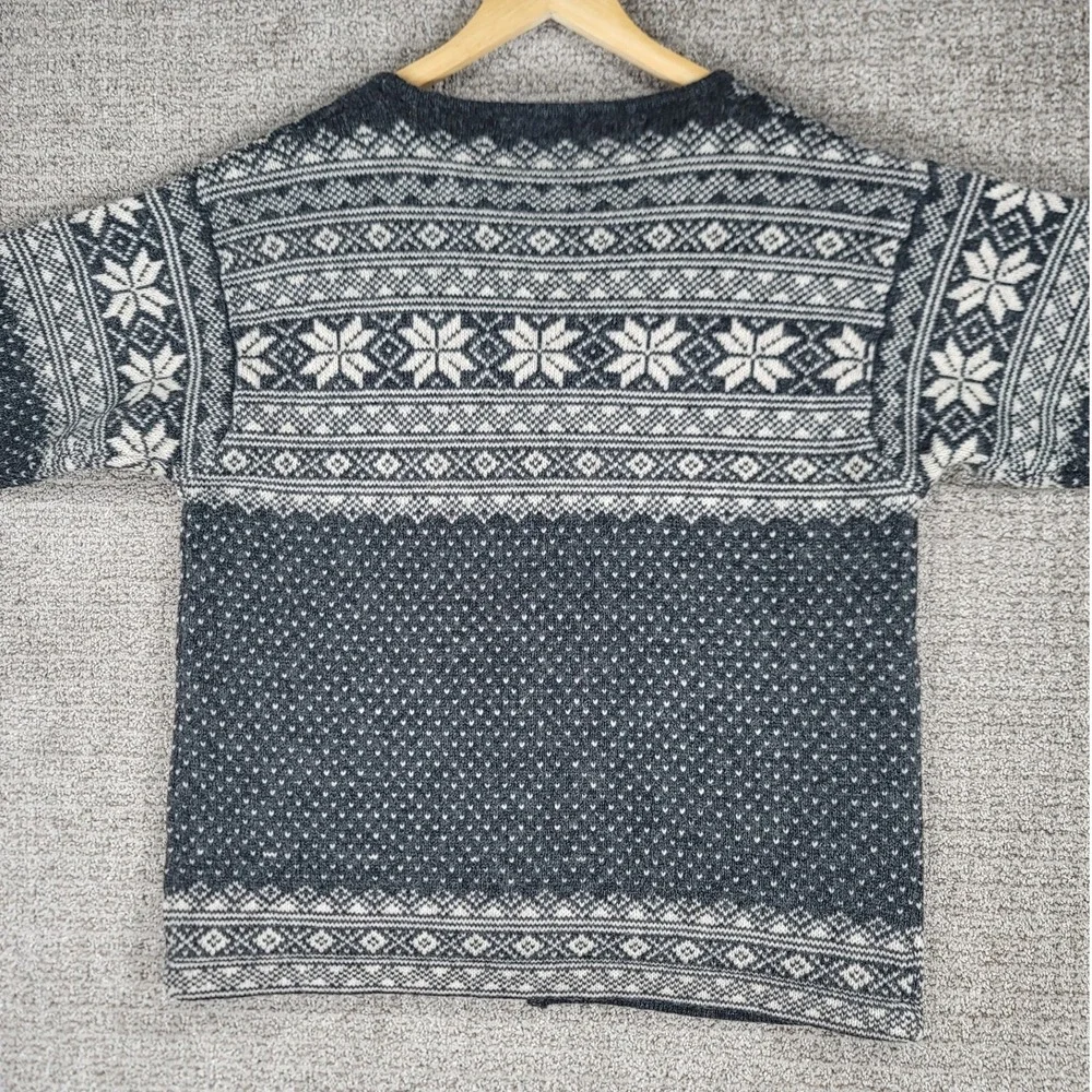 Icelandic Design Wool Cardigan Womens Size S Gray Snowflake‎ Nordic Sweater
